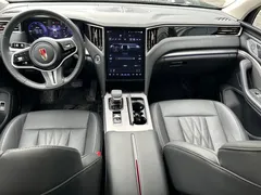 2024 Hongqi HS7 2.0T PHEV 4WD 6, чёрный — фото 9