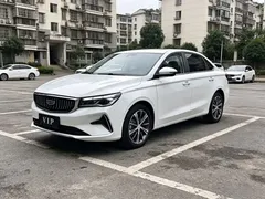 2022 Geely Emgrand 1.5L CVT, белый — фото 2
