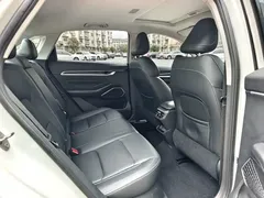 2022 Geely Emgrand 1.5L CVT, белый — фото 4