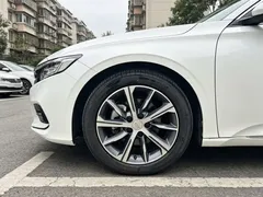 2022 Geely Emgrand 1.5L CVT, белый — фото 8