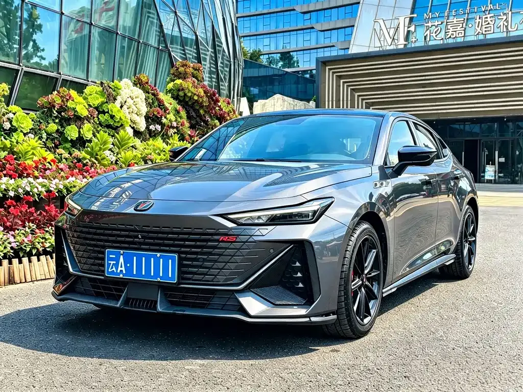 2023 Changan UNI-V 1.5T Premium Type