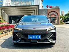 2023 Changan UNI-V 1.5T Premium Type — фото 2