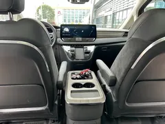 2024 Hongqi HQ9 2.0T 4WD — фото 7