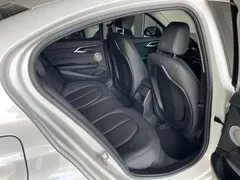 2022 BMW 1 Series 120i M Sport, белый — фото 21