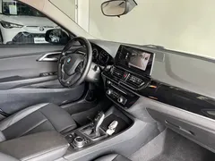 2022 BMW 1 Series 120i M Sport, белый — фото 25
