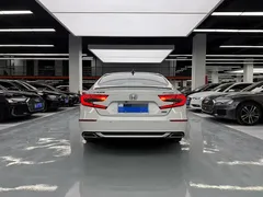 2022 Honda Accord 260TURBO Magic Night Premium, белый — фото 26