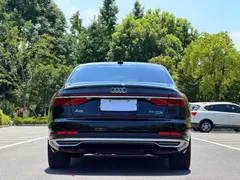 2021 Audi A8L 50 TFSI quattro, чёрный — фото 5