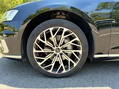 2021 Audi A8L 50 TFSI quattro, чёрный — фото 10