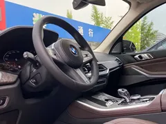 2022 BMW X5 xDrive 30Li M, чёрный — фото 11
