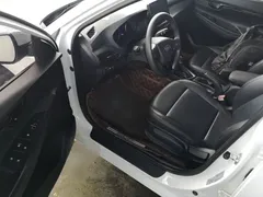 2020 Hyundai Elantra 1.6L AT GL, белый — фото 16