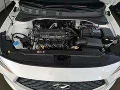 2020 Hyundai Elantra 1.6L AT GL, белый — фото 20