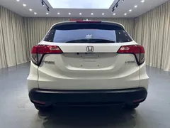 2020 Honda Vezel 1.5L CVT Elite, белый — фото 6