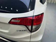 2020 Honda Vezel 1.5L CVT Elite, белый — фото 26