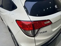 2020 Honda Vezel 1.5L CVT Elite, белый — фото 27