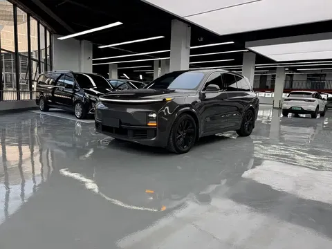 2023 Li Auto L8