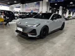 2022 Changan UNI-V 1.5T Sport — фото 2