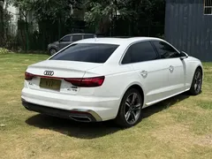 2022 Audi A4L 40 TFSI, белый — фото 4