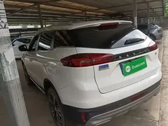 2022 Geely Atlas 1.8TD DCT, белый — фото 5