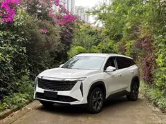 2023 Geely Atlas 1.5TD DCT, белый — фото 1