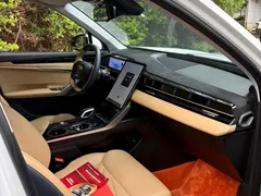 2023 Geely Atlas 1.5TD DCT, белый — фото 9