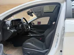 2022 Hyundai Elantra 1.5L CVT LUX Premium, белый — фото 7