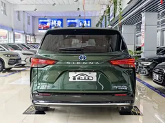 2021 Toyota Sienna 2.5L Hybrid Supreme, зелёный — фото 4