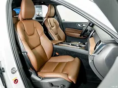2024 Volvo XC60 B5 4WD Zhiyuan Luxury, белый — фото 19