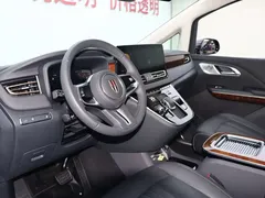 2024 Hongqi HQ9 2.0T 4WD Luxury — фото 6