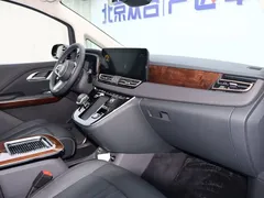 2024 Hongqi HQ9 2.0T 4WD Luxury — фото 13
