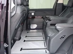 2024 Hongqi HQ9 2.0T 4WD Luxury — фото 17