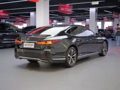 2021 Lexus LS 500h, чёрный — фото 11