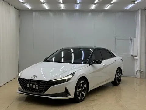 2022 Hyundai Elantra 1.5L CVT LUX Premium