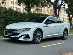 2021 Volkswagen CC 380TSI, белый — фото 1