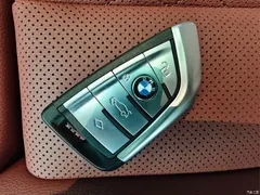 2022 BMW 3 Series 325Li M Sports Night Package — фото 5