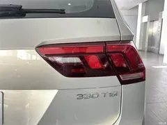 2021 Volkswagen Tiguan L 330TSI AT 2WD Comfortable — фото 12