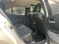 2021 Toyota Corolla 1.2T S-CVT Luxury, белый — фото 9
