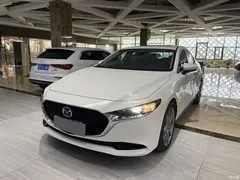 2022 Mazda 3 2.0L AT, белый — фото 3