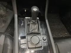 2022 Mazda 3 2.0L AT, белый — фото 17
