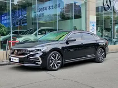2023 Volkswagen Passat 330TSI Luxury, чёрный — фото 1
