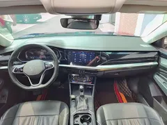 2023 Volkswagen Passat 330TSI Luxury, чёрный — фото 10