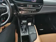 2021 Lexus ES 200, синий — фото 14