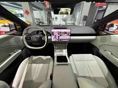 2025 Zeekr 007 RWD Smart Driving 75kWh — фото 7