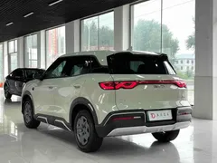 2025 BYD Yuan UP Smart Driving 401km Vitality, зелёный — фото 4