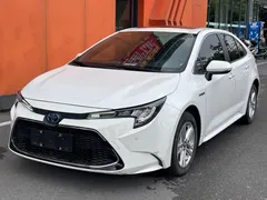 2022 Toyota Levin Hybrid 1.8H E-CVT Luxury, белый — фото 1
