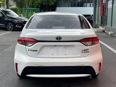 2022 Toyota Levin Hybrid 1.8H E-CVT Luxury, белый — фото 5