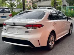 2022 Toyota Levin Hybrid 1.8H E-CVT Luxury, белый — фото 6