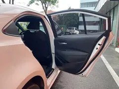 2022 Toyota Levin Hybrid 1.8H E-CVT Luxury, белый — фото 16