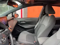 2022 Toyota Levin Hybrid 1.8H E-CVT Luxury, белый — фото 19