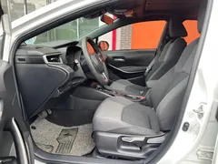 2022 Toyota Levin Hybrid 1.8H E-CVT Luxury, белый — фото 20