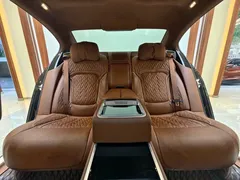 2021 BMW 7 Series 7 740Li xDrive, чёрный — фото 11